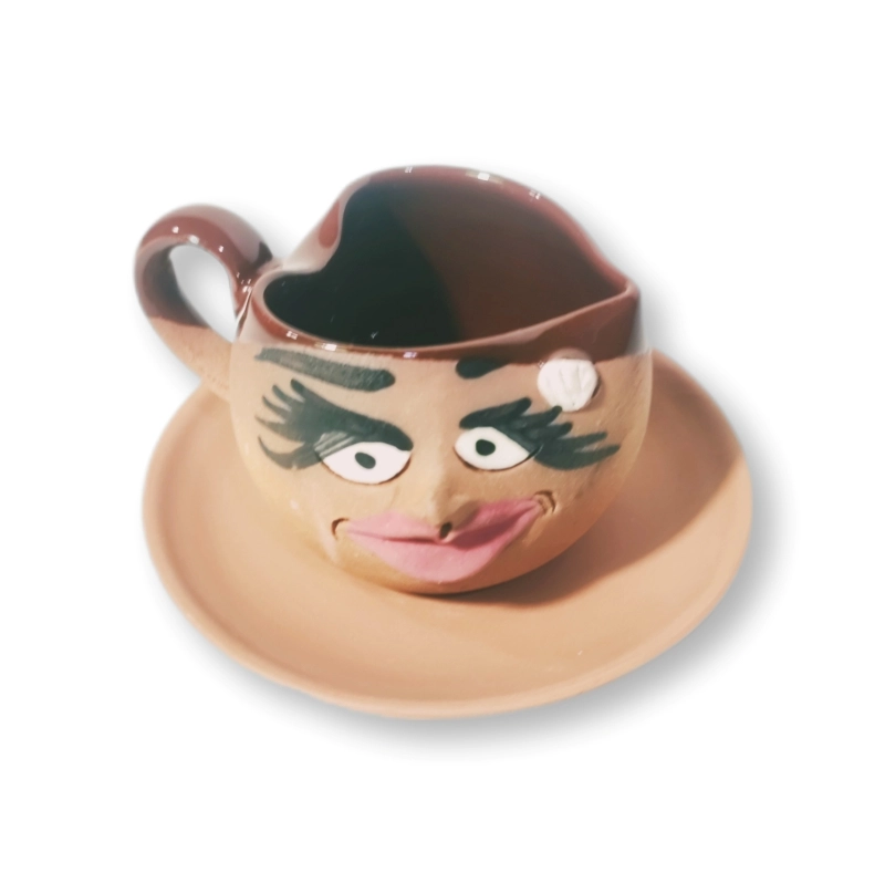 TOPRAK FİNCAN KADIN EMOJİ KALPLİ