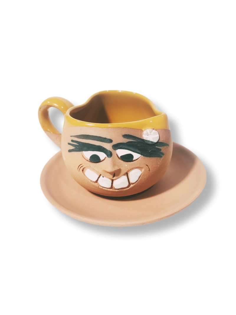 TOPRAK KALPLİ FİNCAN EMOJİ KADIN