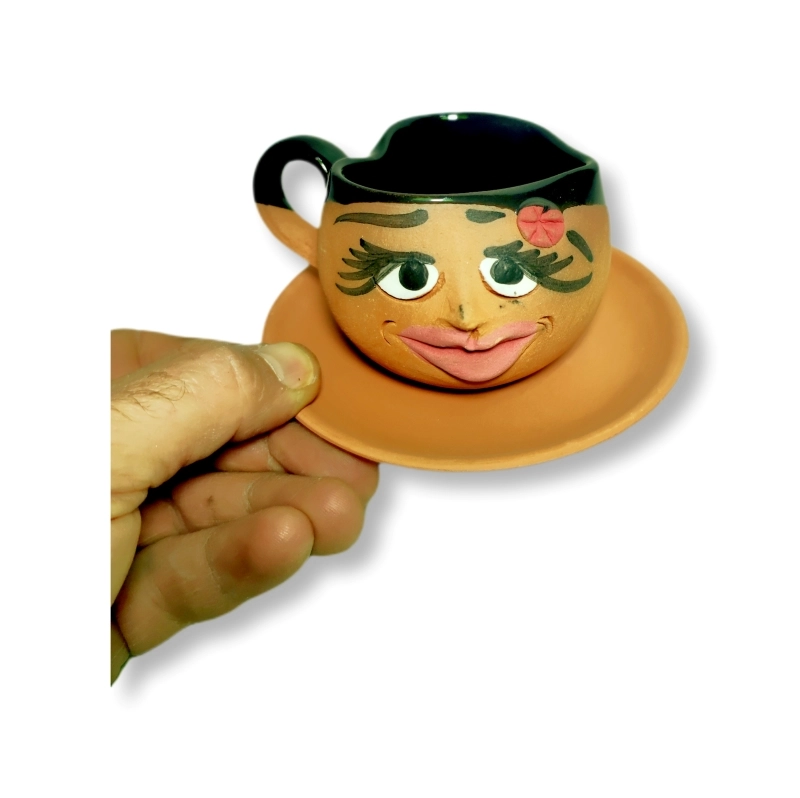 TOPRAK KALPLİ FİNCAN EMOJİ KADIN