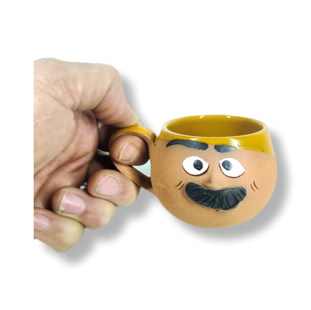 TOPRAK YUVARLAK FİNCAN EMOJİ ERKEK