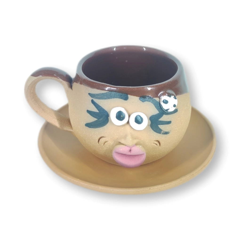 TOPRAK YUVARLAK FİNCAN EMOJİ KADIN